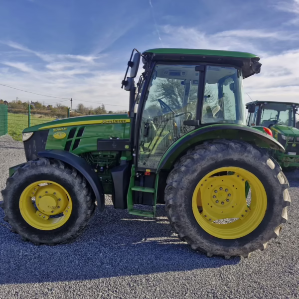 2000 John Deere 5090M