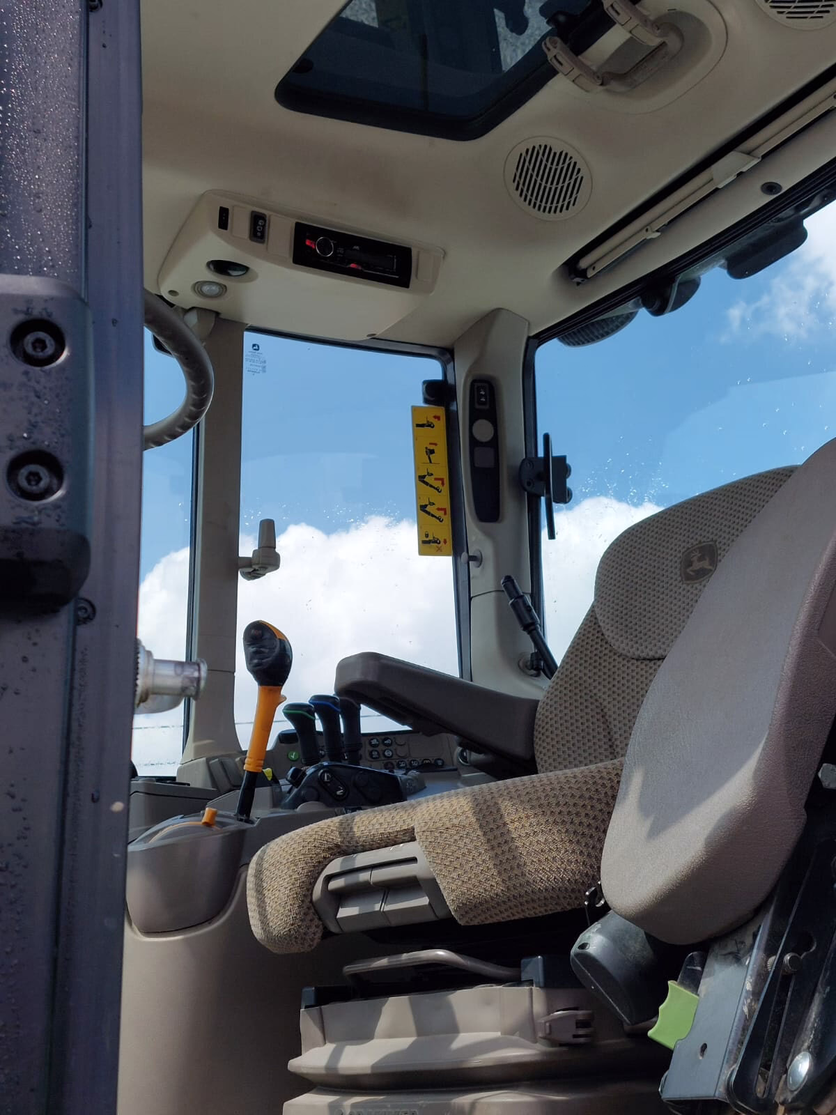 2021 John Deere 6155m - Image 9