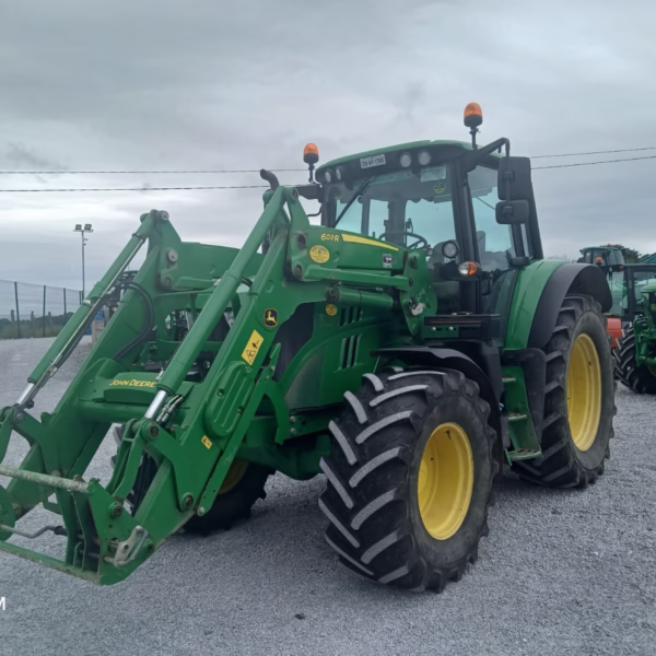 2020 John Deere 6120M