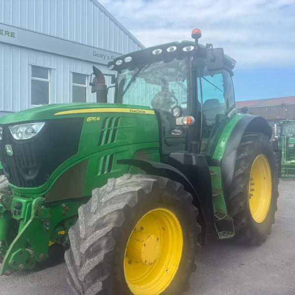 2012 John Deere 6170R