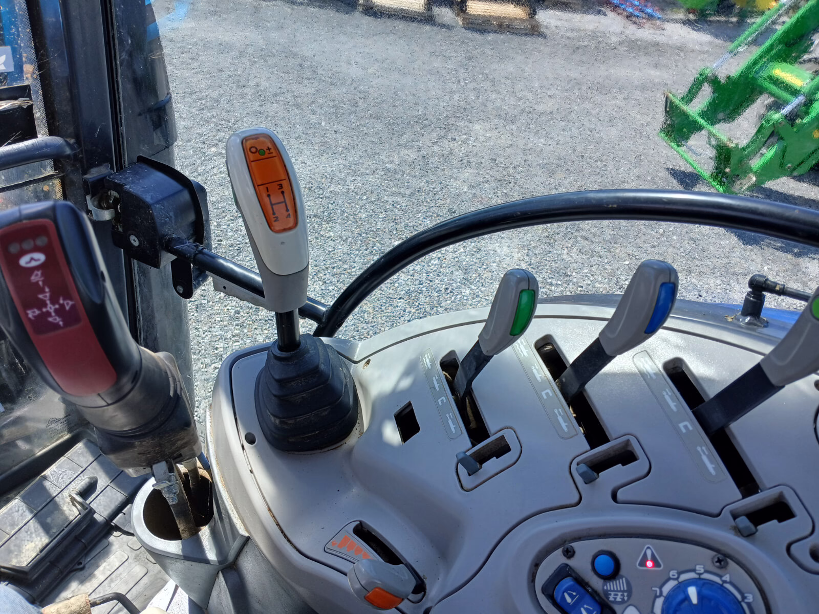 Landini 6- 135H tractor for sale - Image 4